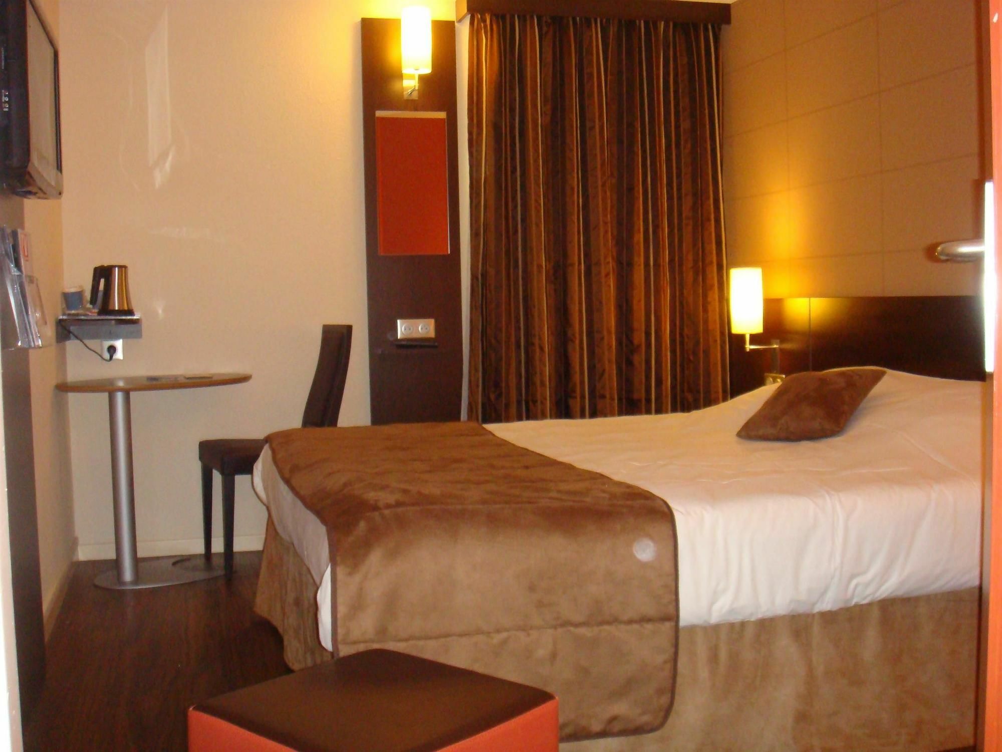 Hotel Inn Design Poitiers Sud الغرفة الصورة